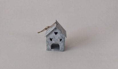 Hanger huisje metaal p/st., Huis en Inrichting, Woonaccessoires | Overige, Ophalen of Verzenden, Nieuw, Metaal