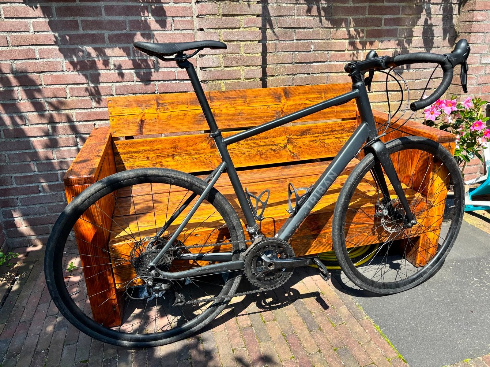 Triban 500 Ideale beginnersracefiets/comfortabele tourfiets, 28 inch, Aluminium, Zo goed als nieuw, Meer dan 20 versnellingen