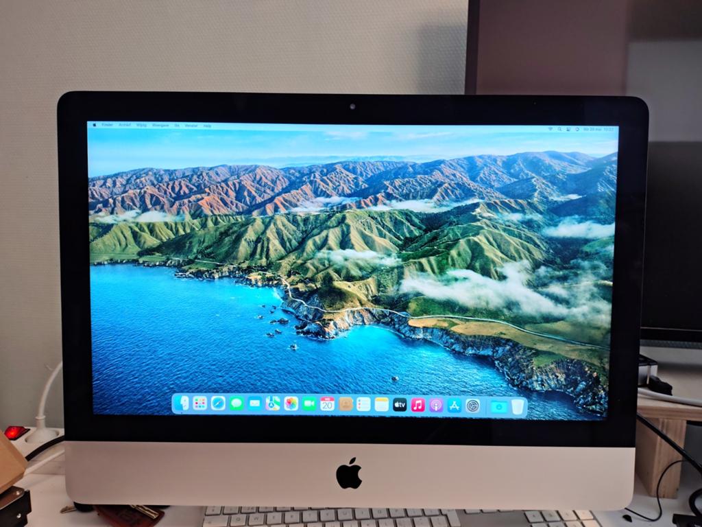 Apple iMac 21.5-inch (Late 2015) - macOS Monterey, Computers en Software, Apple Desktops, Ophalen, Gebruikt, 1 TB, 21.5 inch