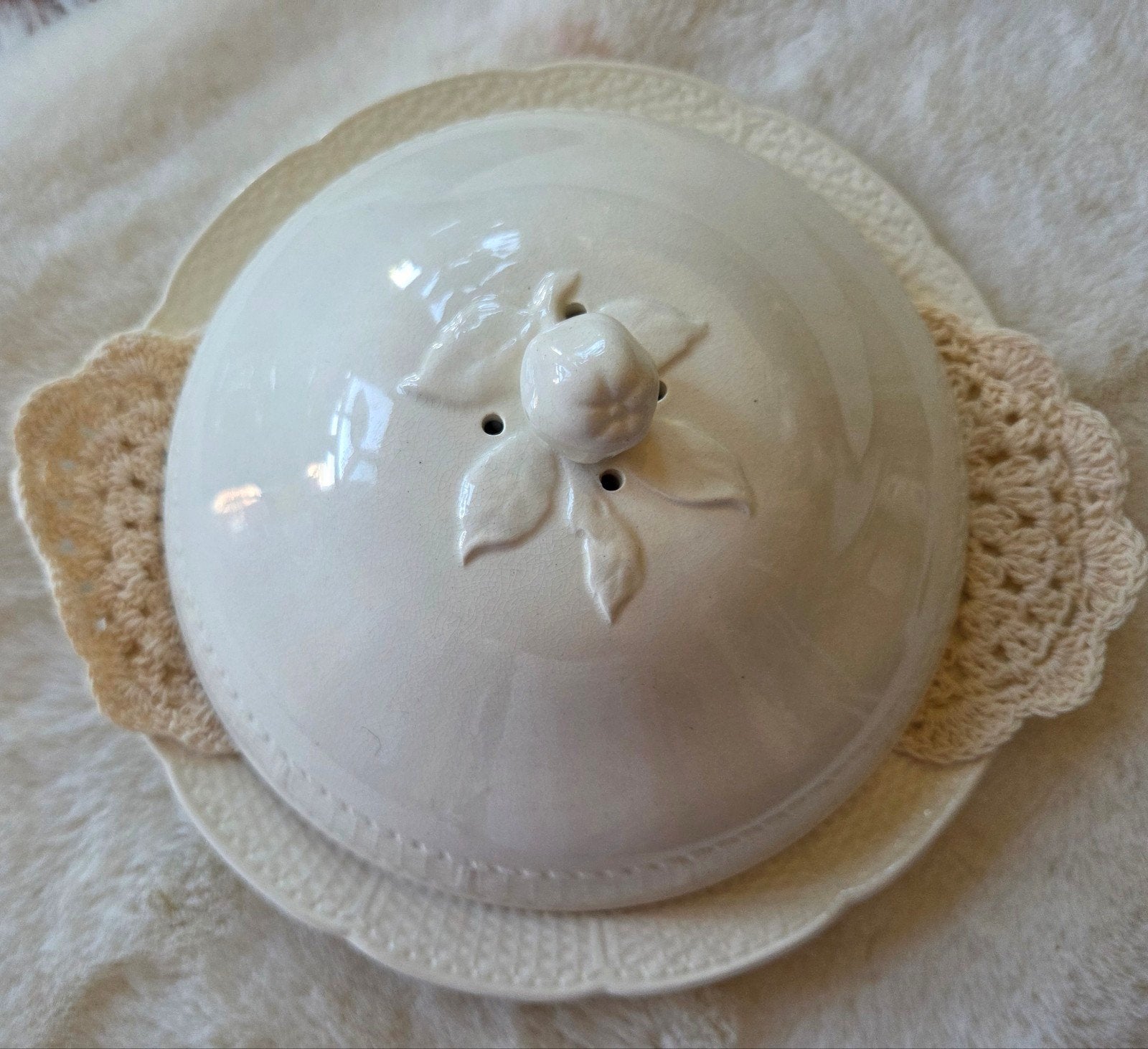 Antieke Wedgwood grotere botervloot made inEngland creamware, Huis en Inrichting, Keuken | Servies, Ophalen of Verzenden, Zo goed als nieuw