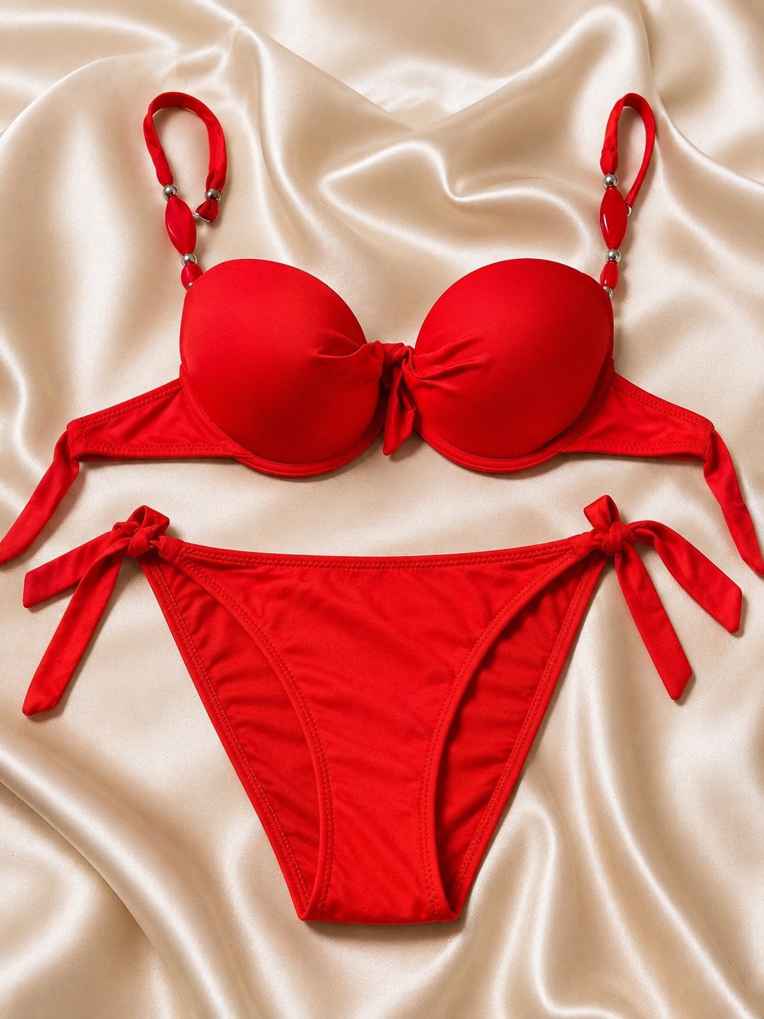 Sexy rode tweedelige bikini M/L met zilveren kralen, Kleding | Dames, Ophalen of Verzenden, Zo goed als nieuw, Rood, Bikini