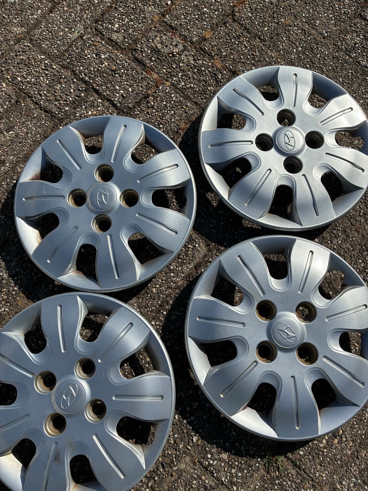 13 inch wieldoppen voor Hyundai (set van 4), Ophalen, Gebruikt