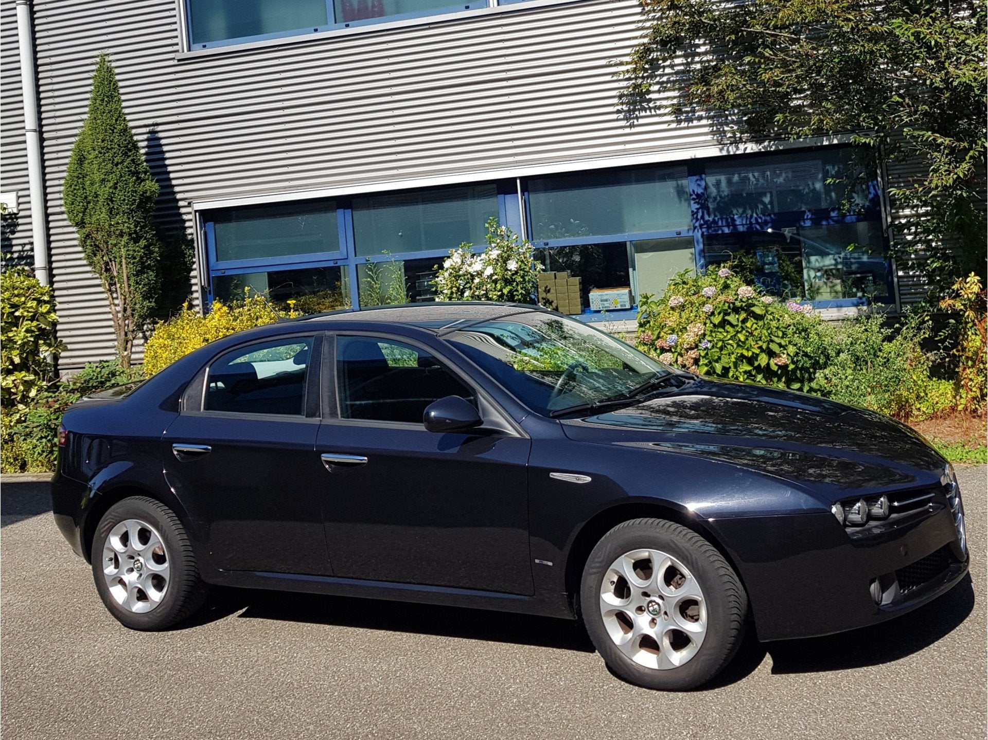 Alfa Romeo 159 1.8 16v Airco/Ecc Xenon Blue&Me Cruise Nap, Auto's, Alfa Romeo, Stof, 4 cilinders, 1796 cc, Zwart