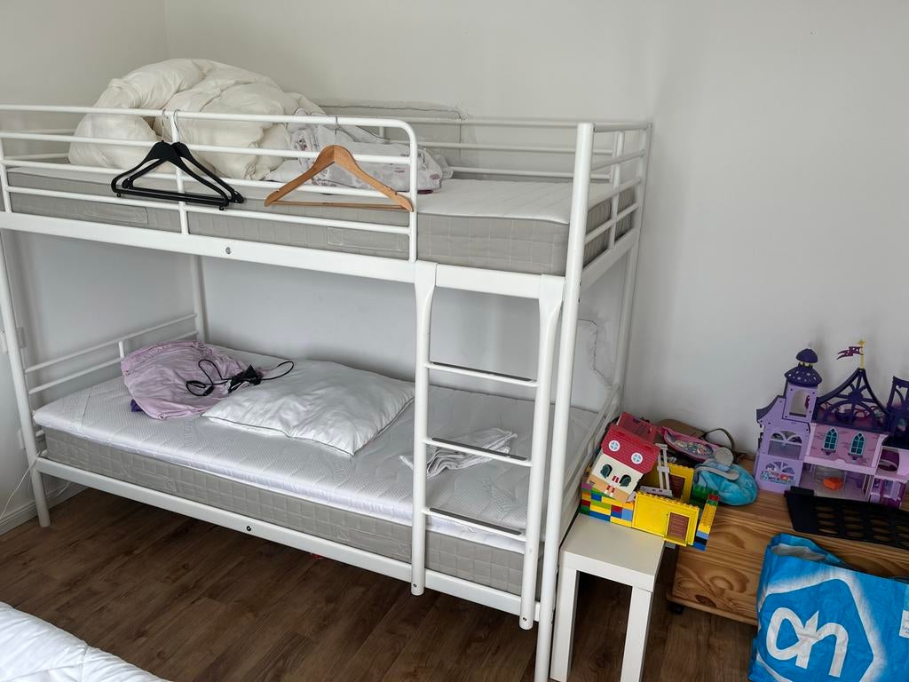 Wit metalen stapelbed, Huis en Inrichting, Slaapkamer | Stapelbedden en Hoogslapers, Ophalen, 90 cm, Eenpersoons, 160 tot 180 cm