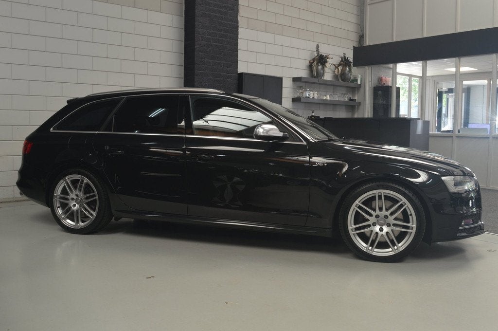 Audi S4 Avant 3.0 TFSI S4 quattro // LEDER // PANORAMADAK //, Auto's, Audi, Automaat, Euro 5, 2995 cc, Zwart