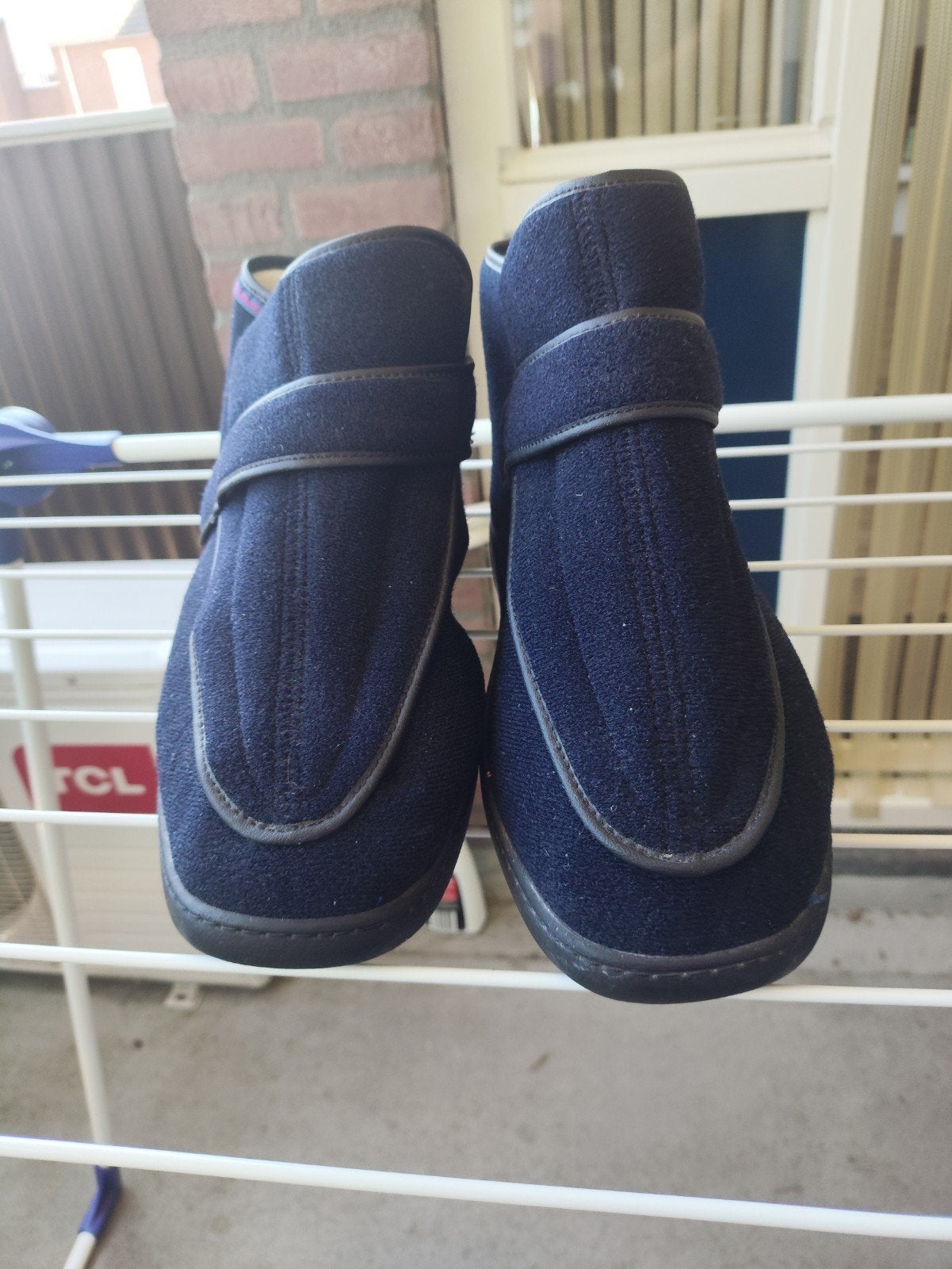 Comfortabele donkerblauwe pantoffels, maat 43 Pulman, Ophalen, Zo goed als nieuw, Blauw, Pantoffels of Sloffen