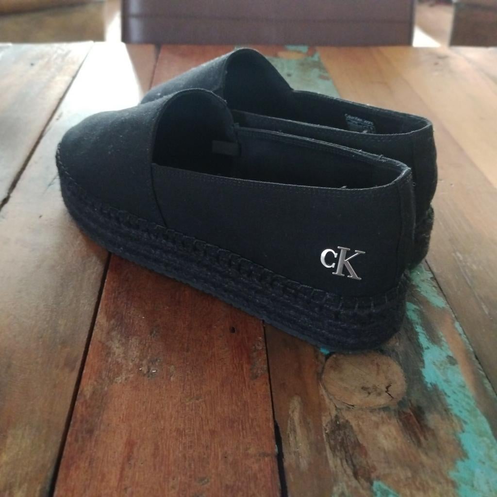 Nieuwe Calvin Klein espadrilles, Kleding | Dames, Schoenen, Ophalen, Nieuw, Espadrilles of Moccasins