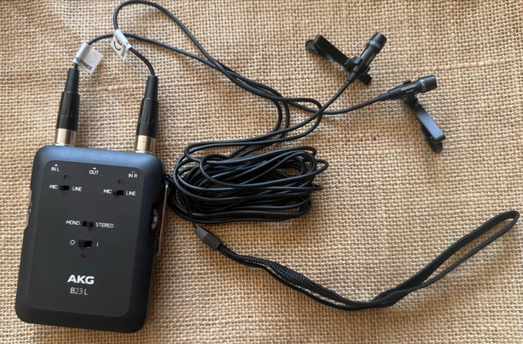 AKG B23L fantoomvoeding met 2 CK 99L lavalier microfoons, Ophalen of Verzenden, Zo goed als nieuw, Overige typen