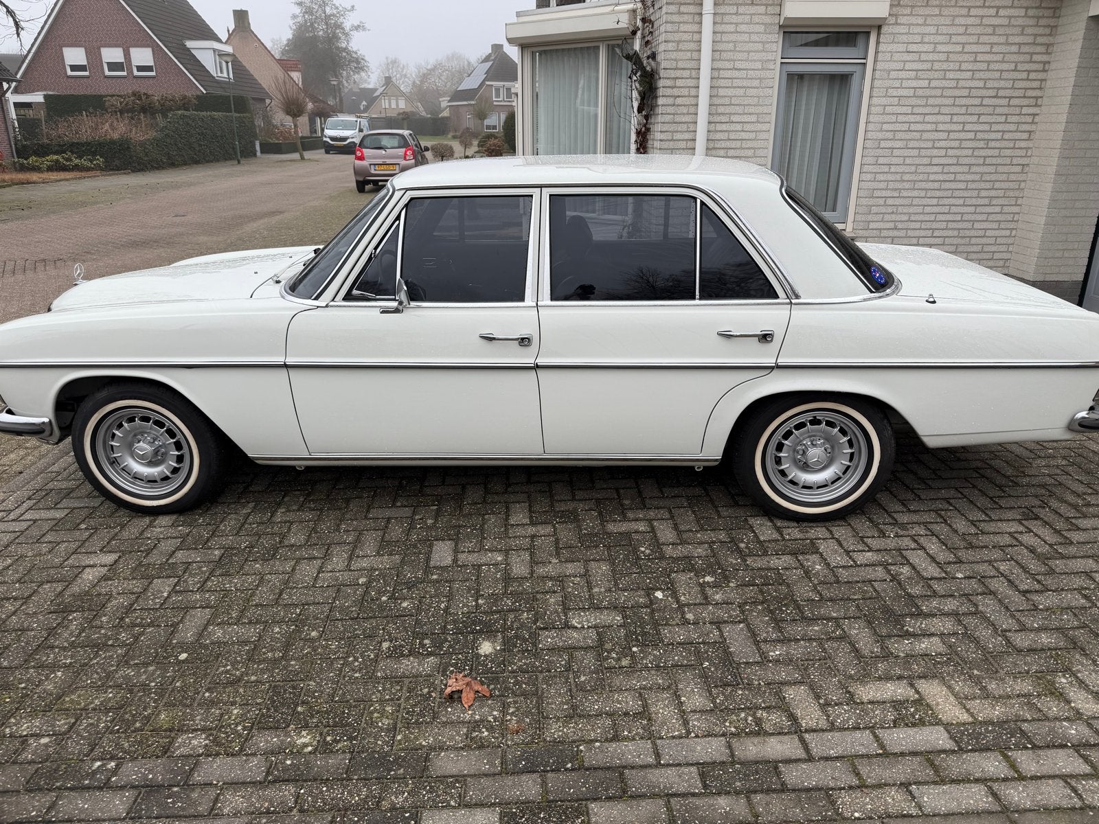 Mercedes 200 Automaat 1968 | W115 | LPG |Milieuzone vrij, foto 4