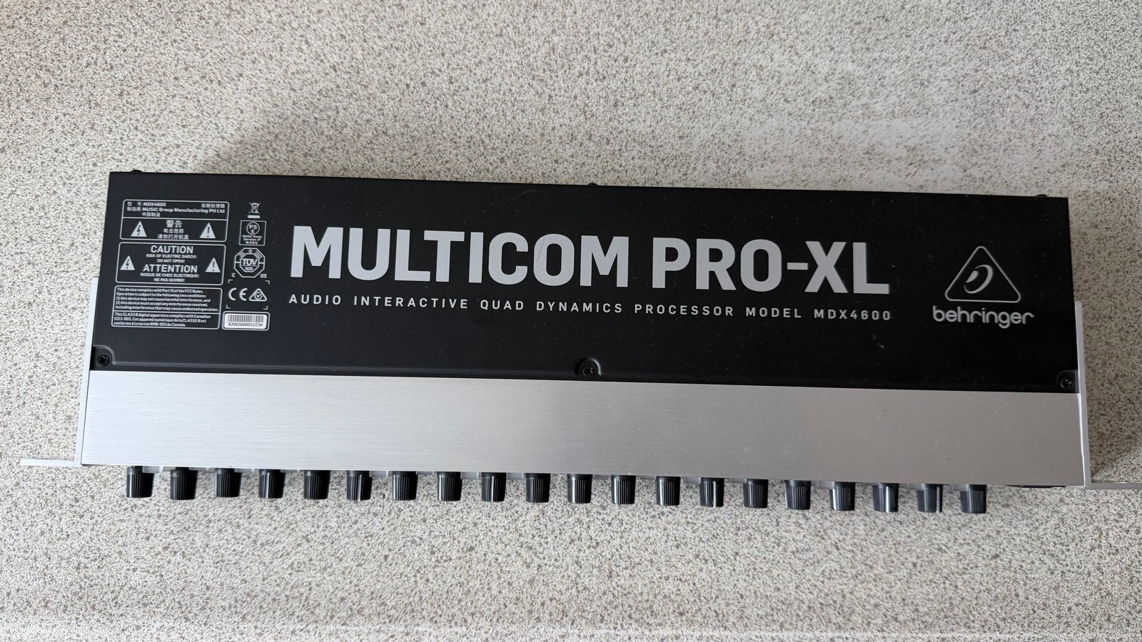 Behringer Multicom Pro-XL model MDX4600, Muziek en Instrumenten, Verzenden, Zo goed als nieuw