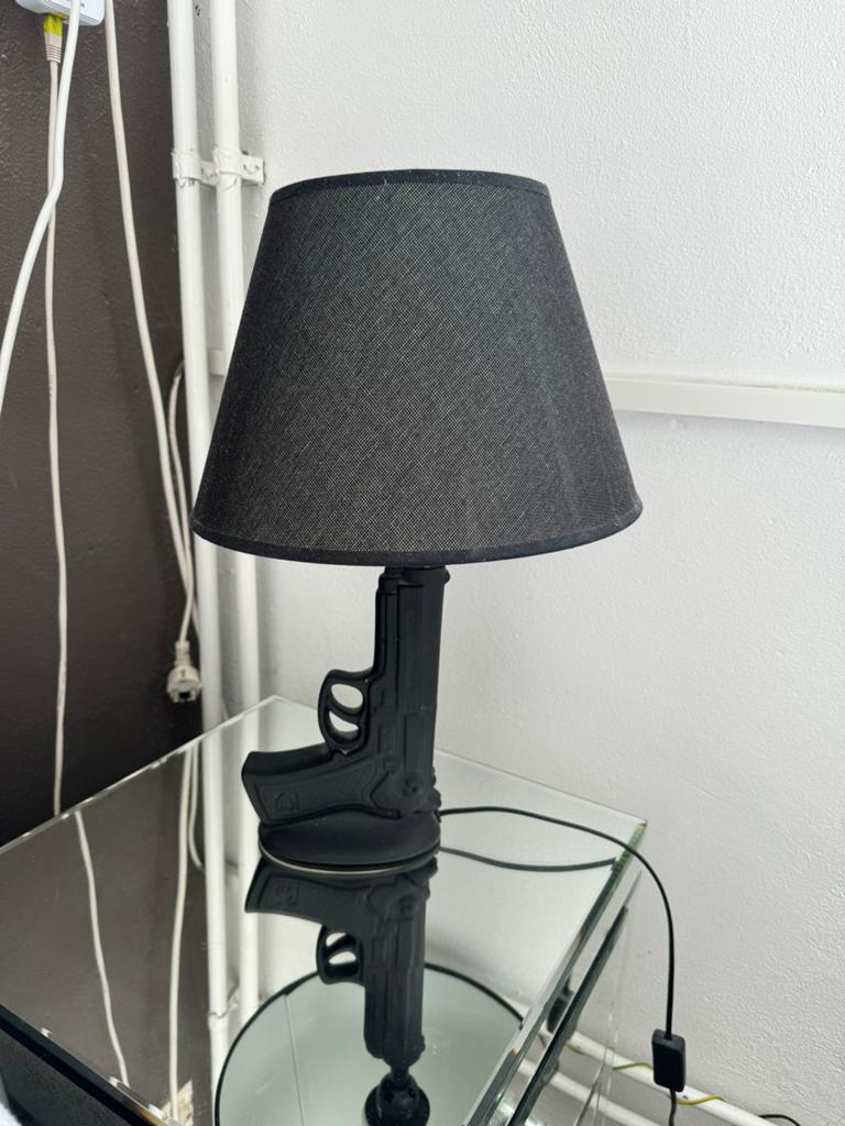 Zwart tafel lampje van HouseVitamin, Huis en Inrichting, Ophalen, Zo goed als nieuw