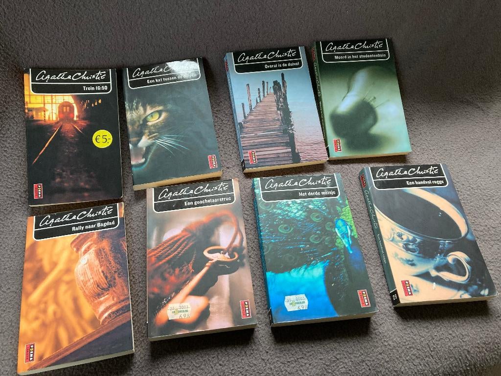 🔍 Agatha Christie 8x, Ophalen of Verzenden, Gelezen