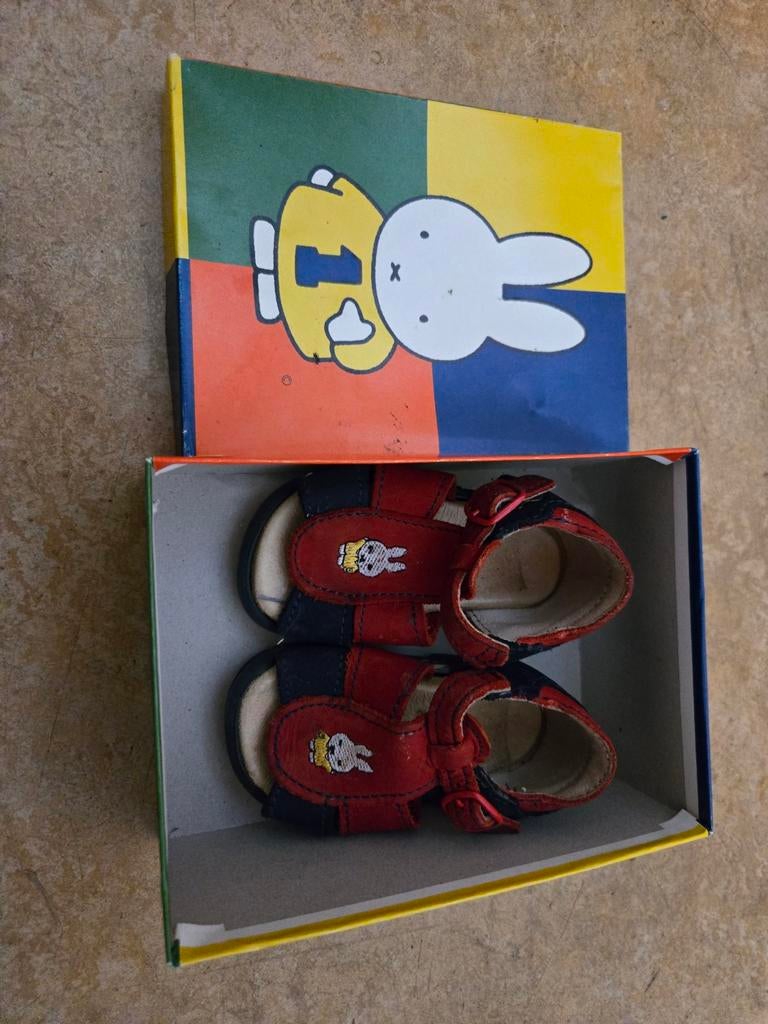 Vintage Nijntje sandaaltjes maat 19 - babyschoenen, Kinderen en Baby's, Babykleding | Schoentjes en Sokjes, Jongetje of Meisje