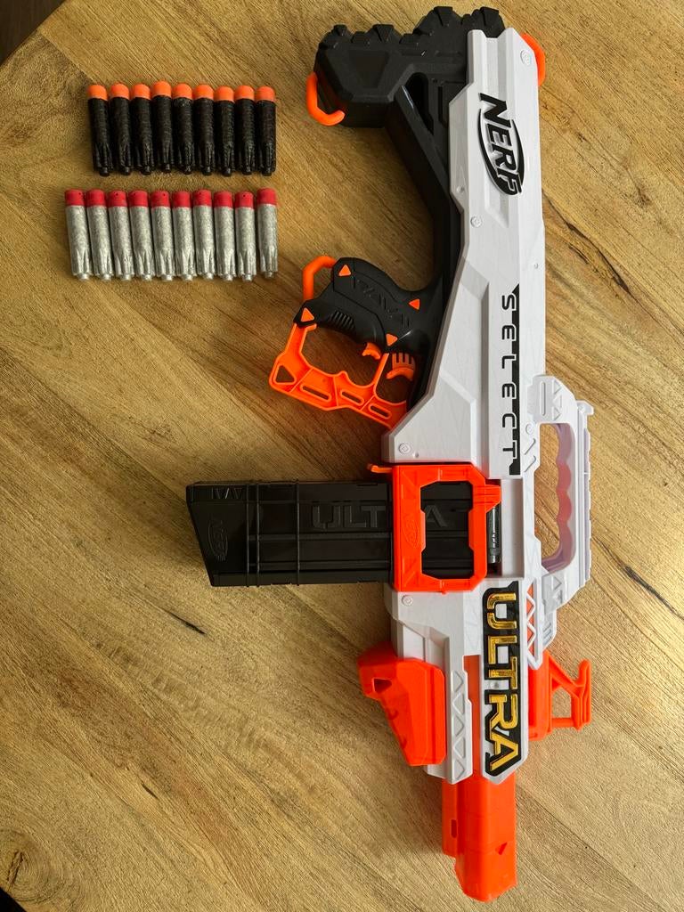 Nerf Select Ultra Blaster met pijltjes en batterijen, Ophalen, Gebruikt, Jongen of Meisje