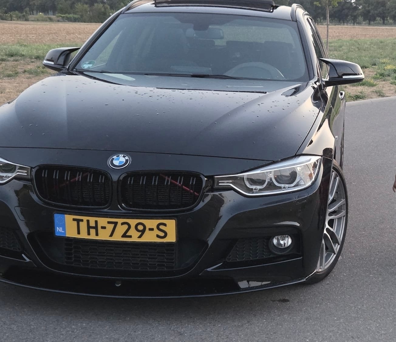 BMW 320D Touring AUT 2015 Zwart VOLLEDIG HISTORIE AANWEZIG!, Auto's, Achterwielaandrijving, 1995 cc, Zwart, 4 cilinders