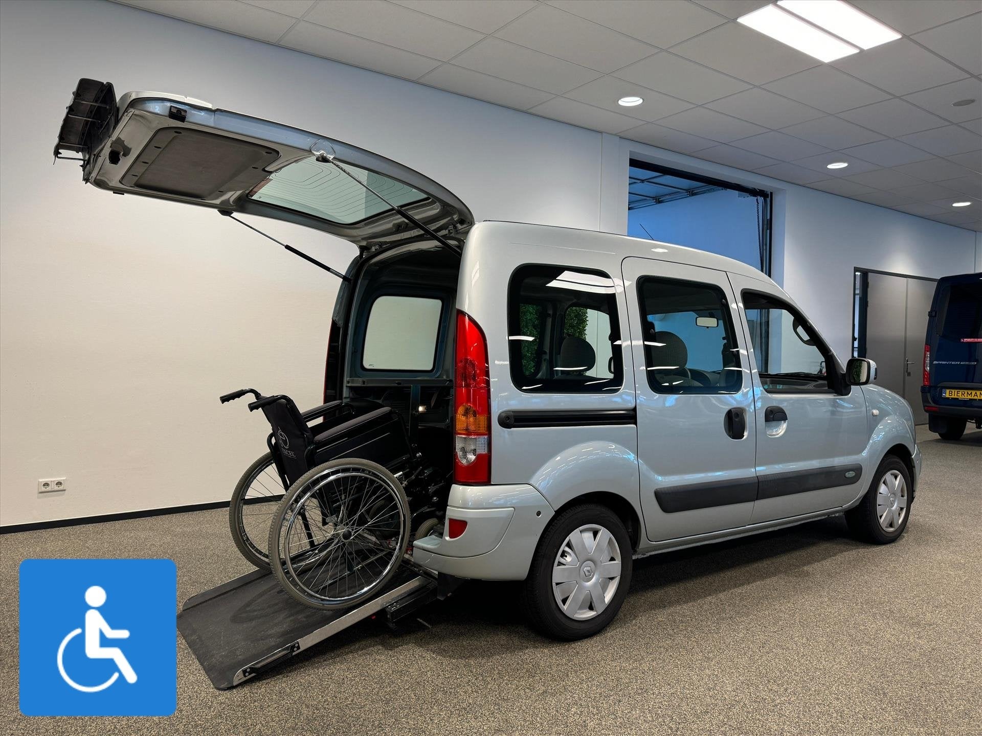 Renault Kangoo Rolstoelauto (airco), Auto's, 13 km/l, 12 maanden, Stof, 49 €/maand