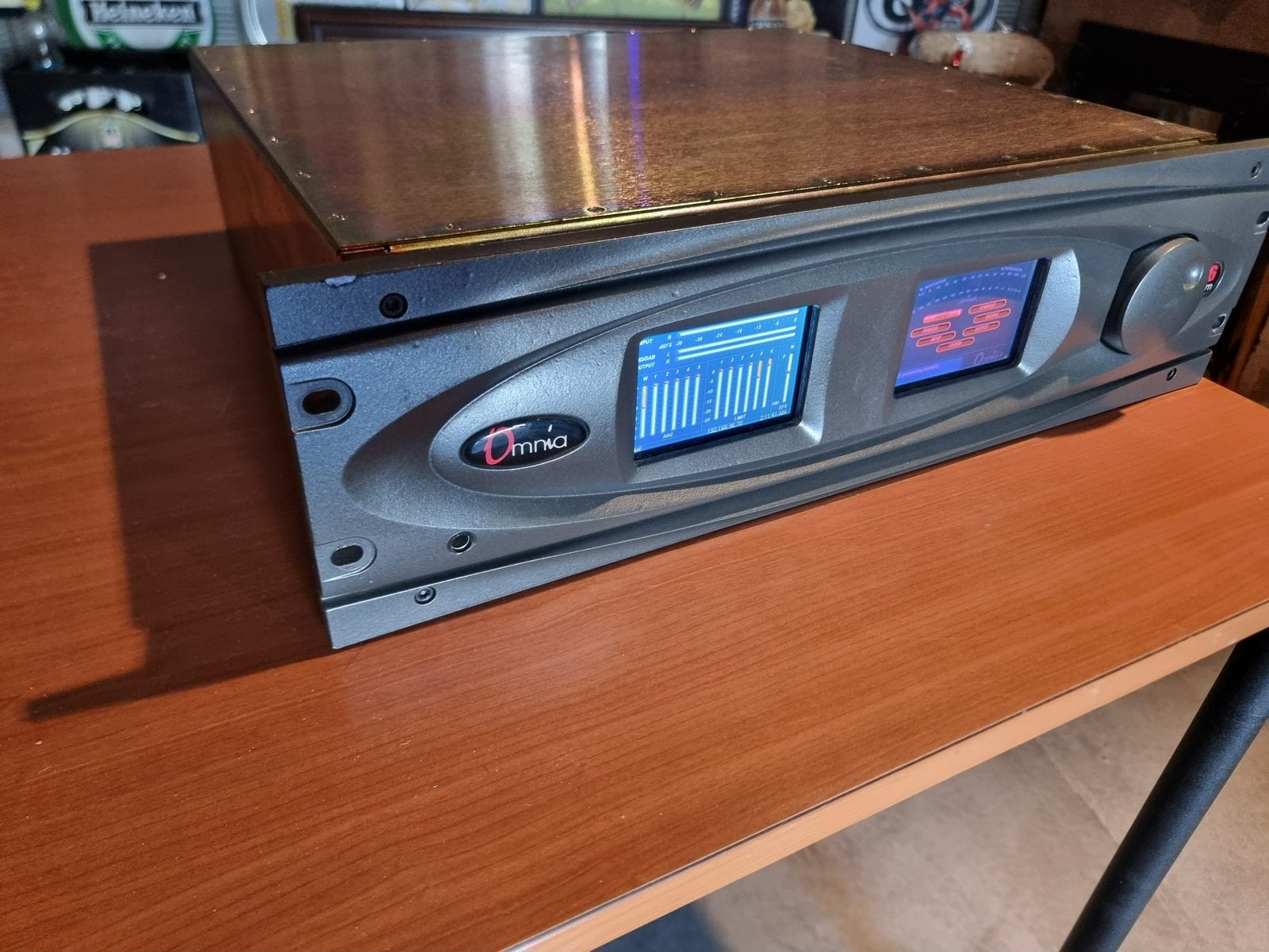 Omnia 6 FM UPGRADED NAAR FM HD | Orban omnia Processor FM HD, Antiek en Kunst, Ophalen of Verzenden