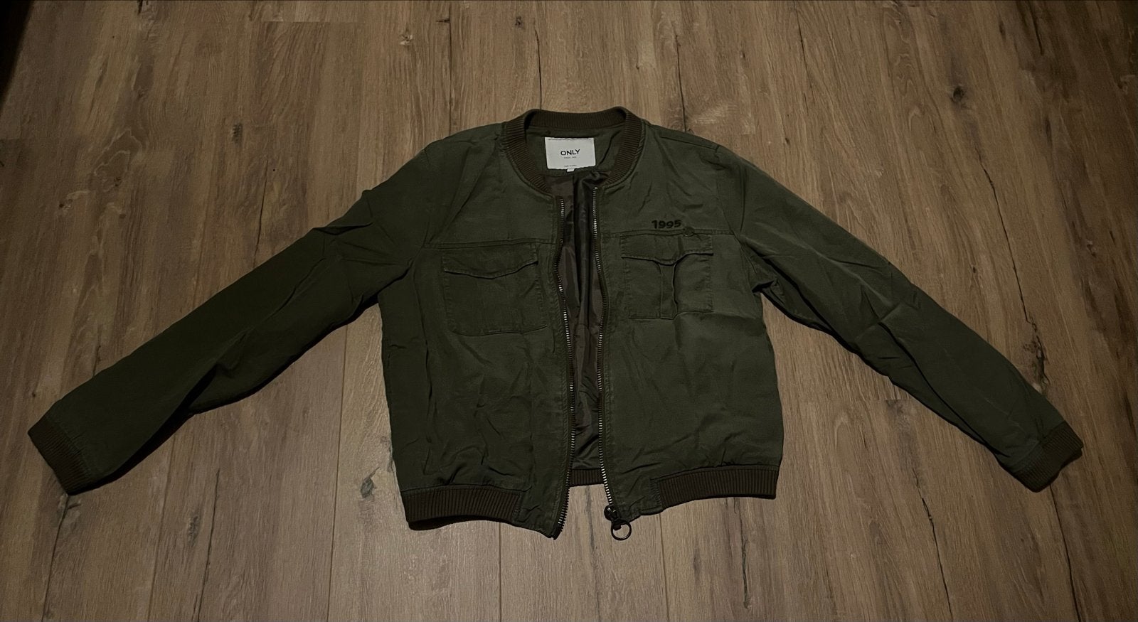 ONLY Bomberjack - Maat 42 (L), Kleding | Dames, Ophalen of Verzenden, Zo goed als nieuw, Maat 42/44 (L), Groen