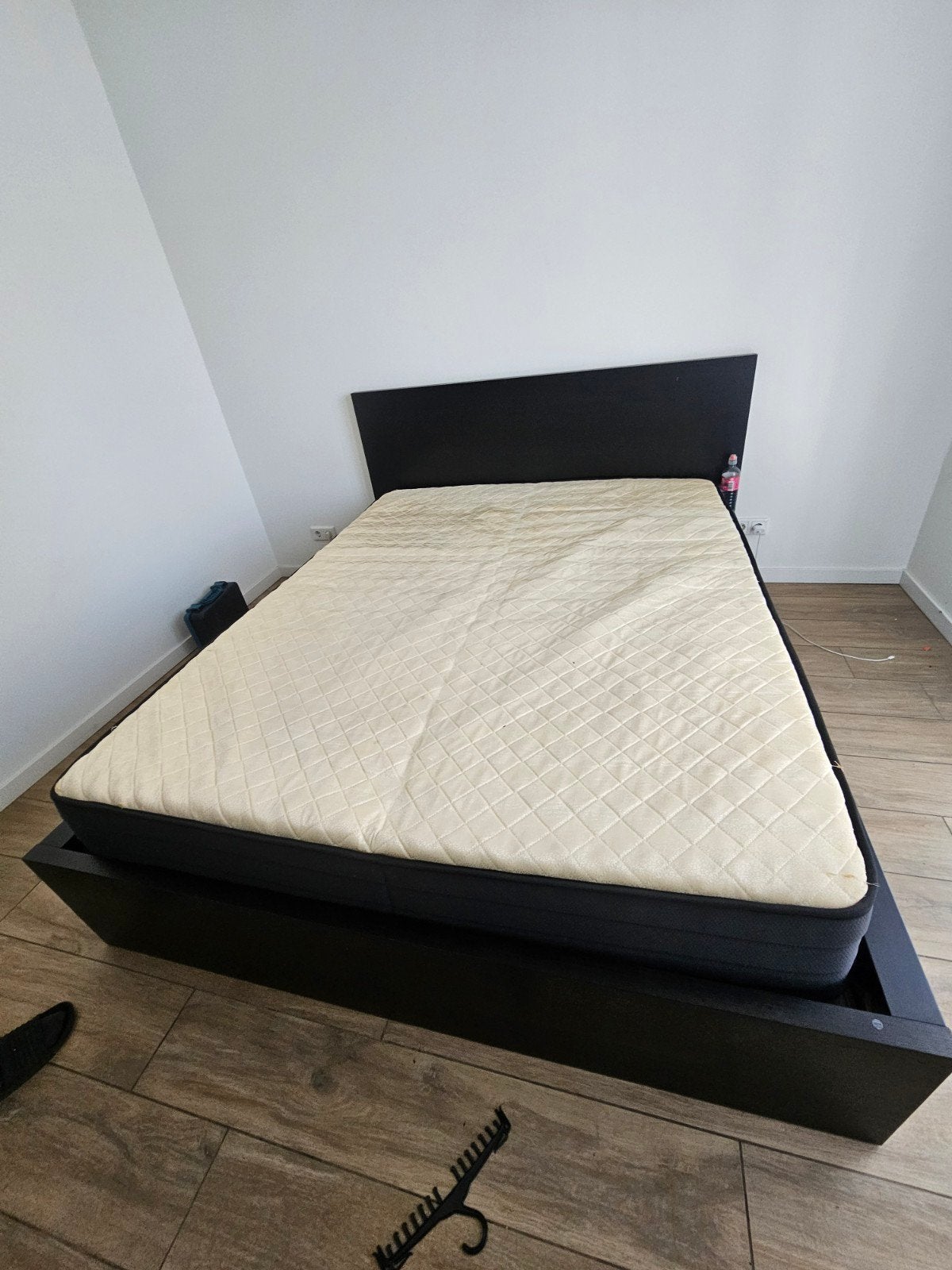gratis bed 180/200cm, Ophalen of Verzenden