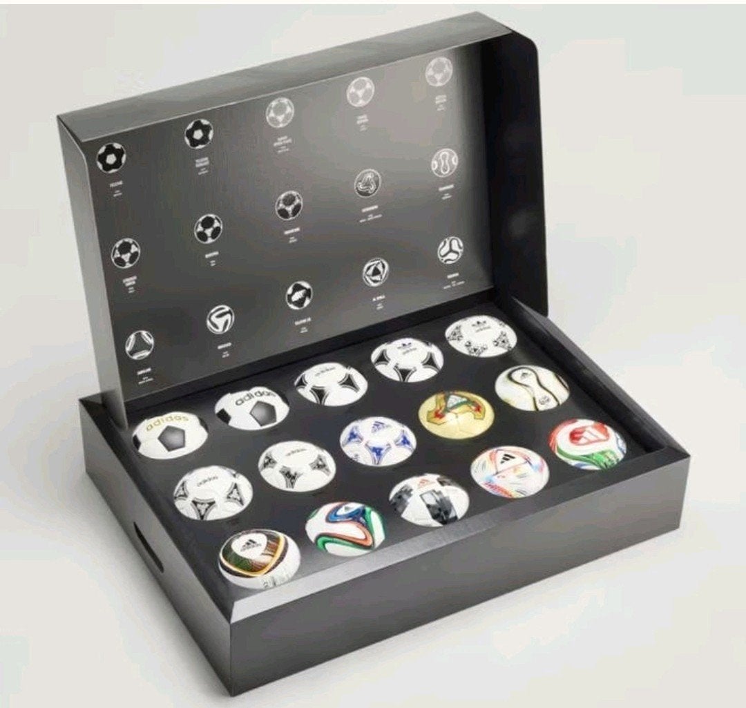 FIFA Wereldkampioenschap Voetbal 26 Historische Mini ballen, Verzamelen, Sportartikelen en Voetbal, Ophalen of Verzenden, Nieuw