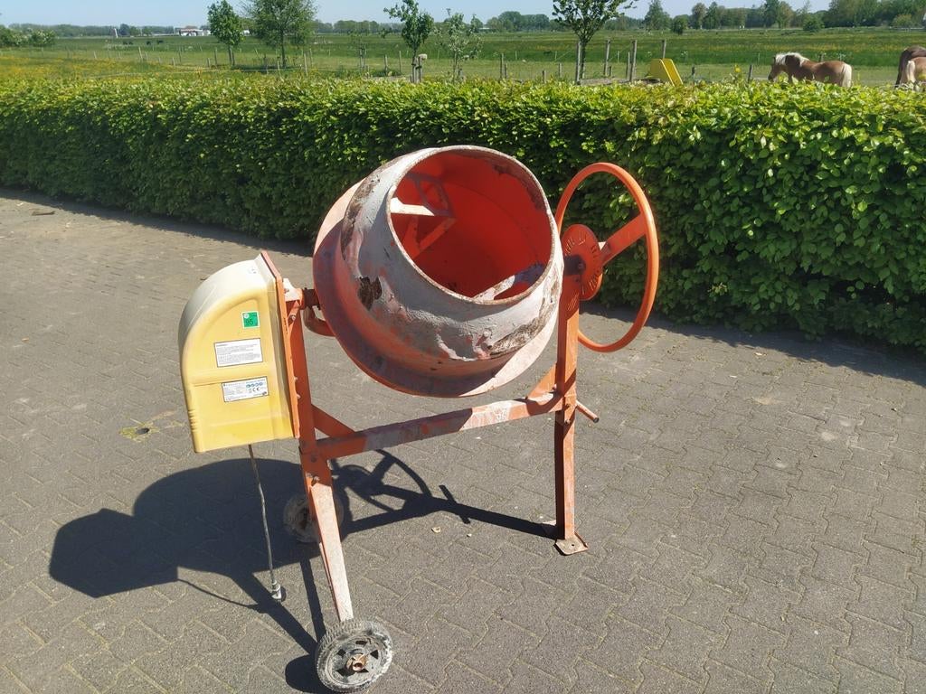 Betonmolen - Handige hulp voor elke klus!, Ophalen, Gebruikt
