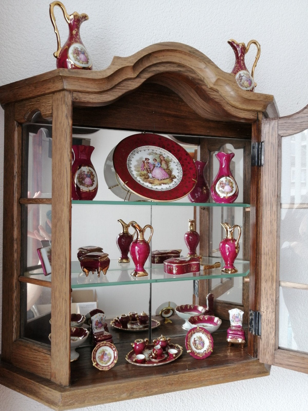 Porseleinen serviesgoed Limoges in miniatuur, Ophalen