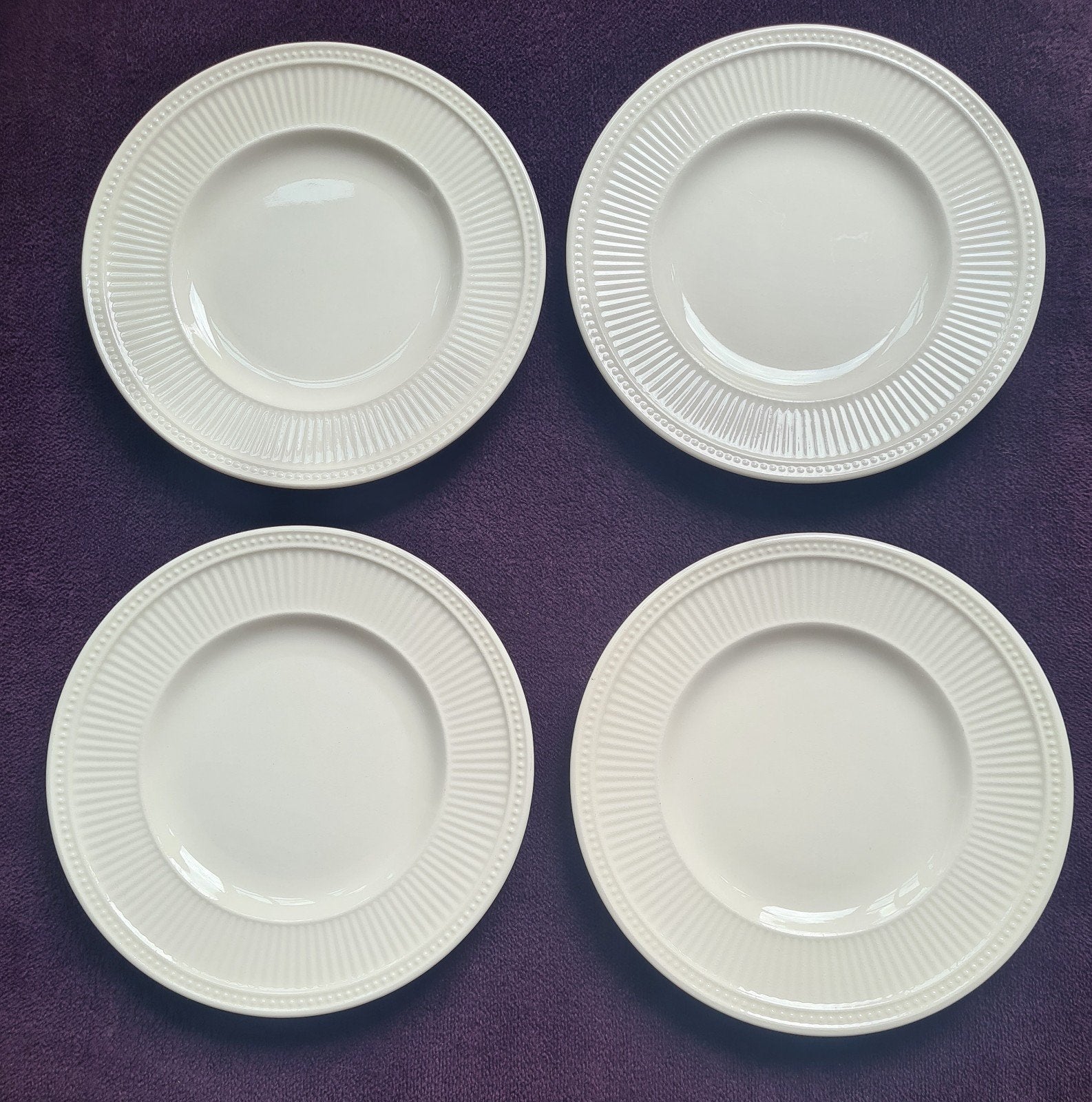 4 Wedgwood Windsor gebakbordjes, Ophalen of Verzenden, Zo goed als nieuw, Porselein, Bord(en)