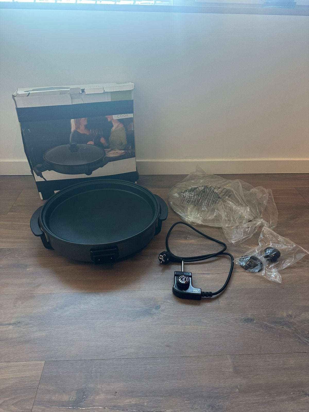 Elektrische Partypan / Hapjespan YOU+ cook (1500W), Overige typen, Aluminium, Ophalen of Verzenden, Zo goed als nieuw