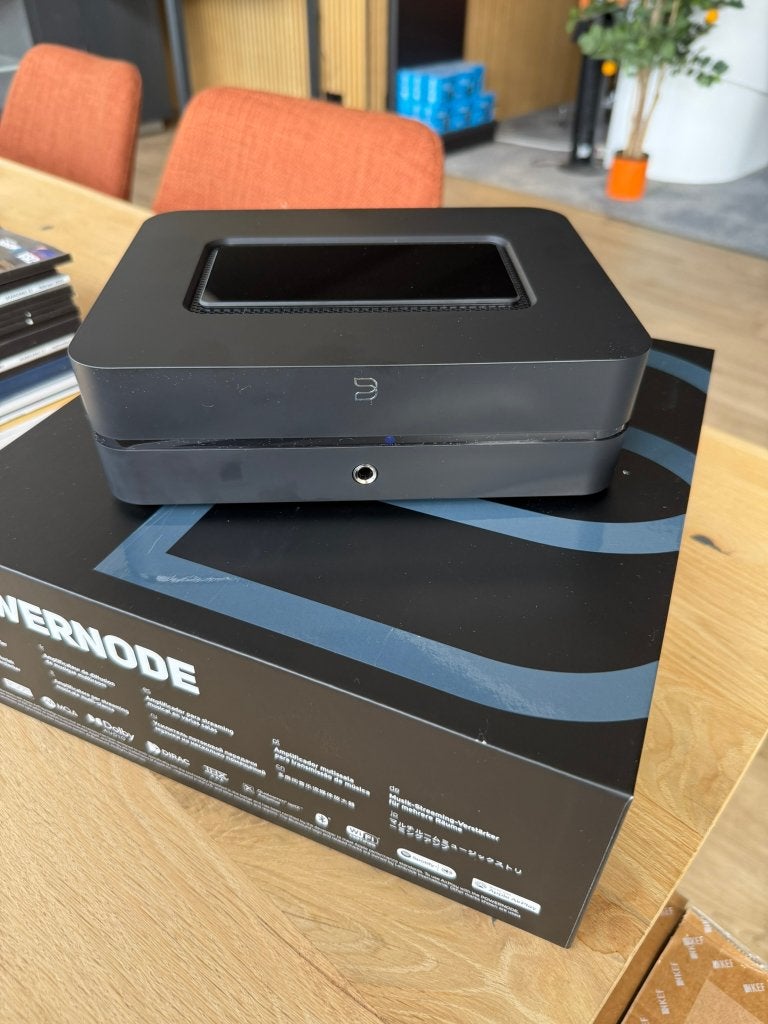 Bluesound Powernode N331 (Zwart) – Nieuwstaat, Overige merken, Overige systemen, Ophalen of Verzenden, Zo goed als nieuw