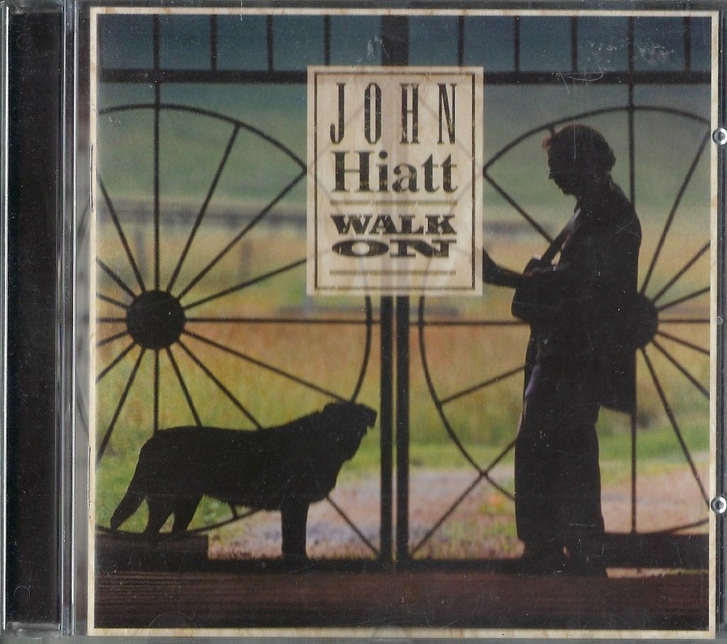 John Hiatt - Walk on, Pop, Ophalen of Verzenden, Zo goed als nieuw, Album