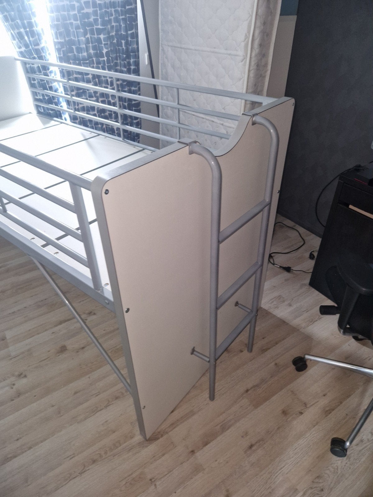 Halfhoogslaper met opbergruimte en uitschuifbaar bureau, Kinderen en Baby's, Ophalen, Gebruikt, Halfhoogslaper