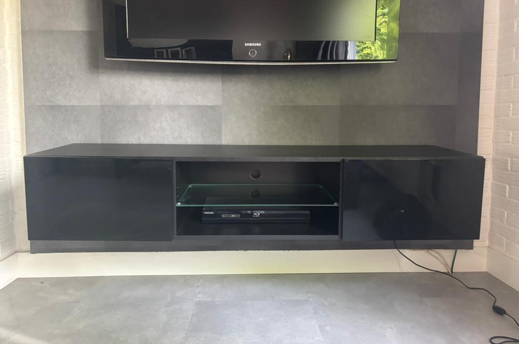 T.V. Meubel Hangend Hooglans Zwart, Ophalen, Zo goed als nieuw, 25 tot 50 cm, Minder dan 100 cm