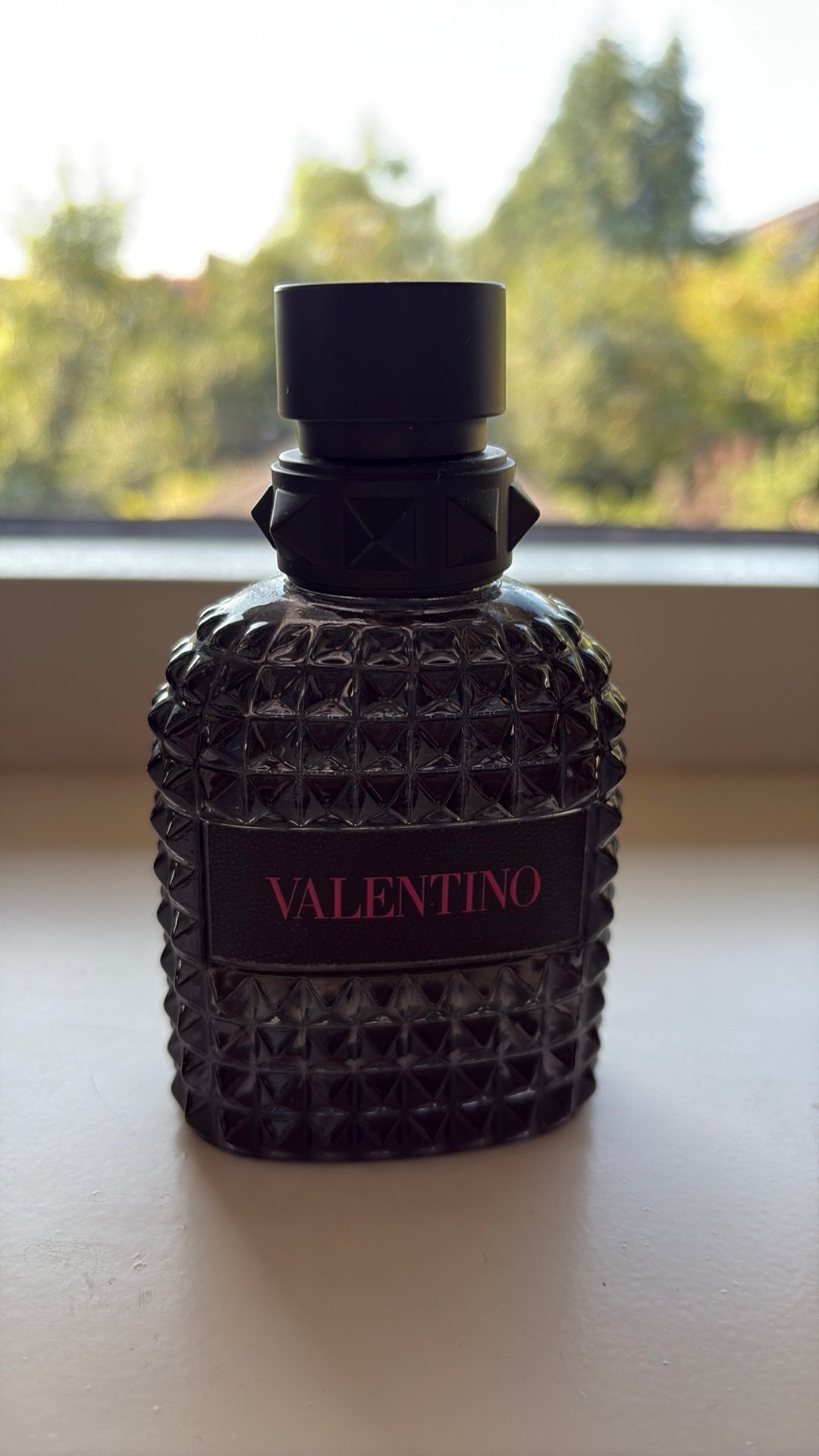 Valentina born in roma extradose, Verzenden, Zo goed als nieuw