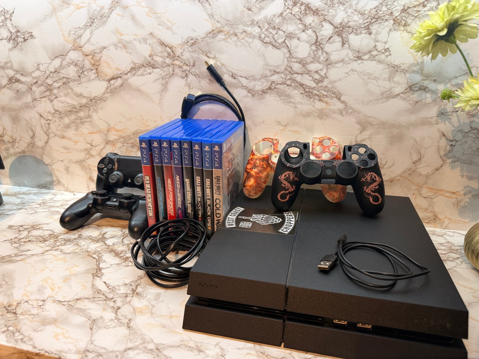 PS4 - 2 controllers - complete kabelset, Gebruikt, Overige genres, 2 spelers, Ophalen of Verzenden