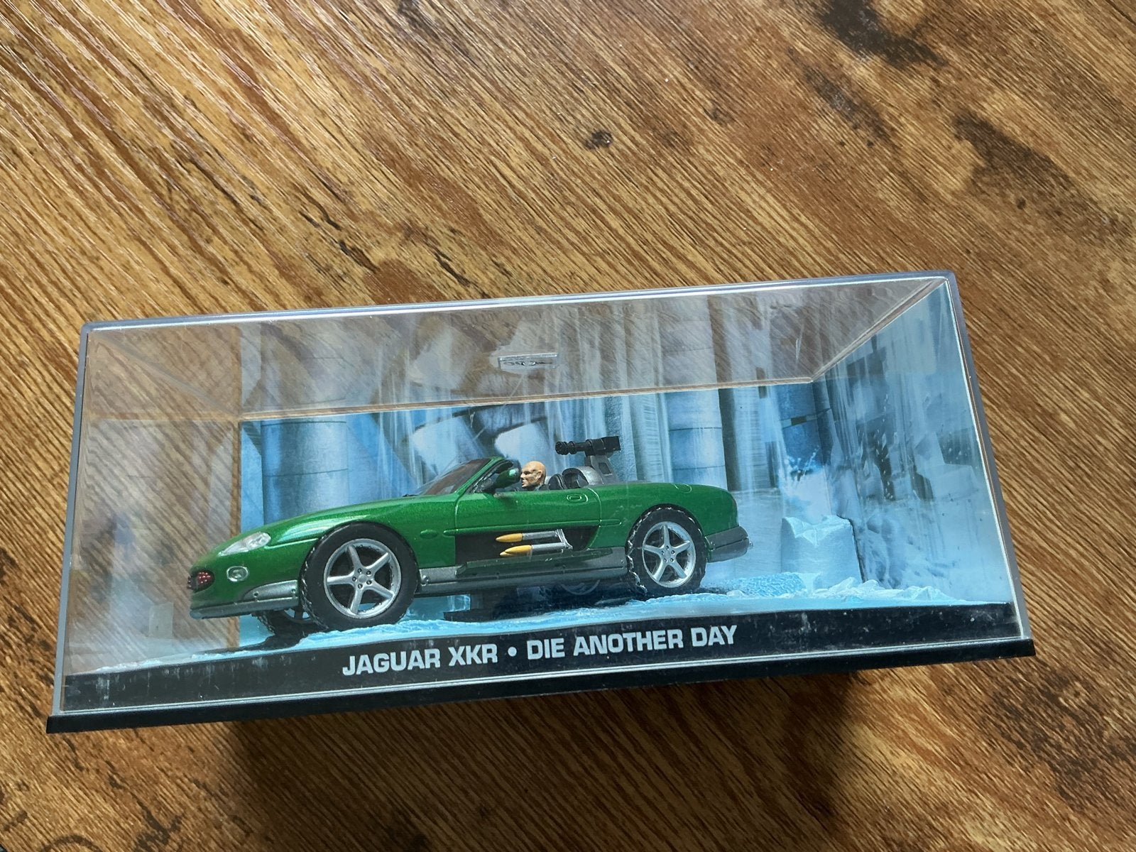 James Bond 007 Jaguar XKR Die Another Day modelauto, Ophalen, Zo goed als nieuw, Auto, Overige merken