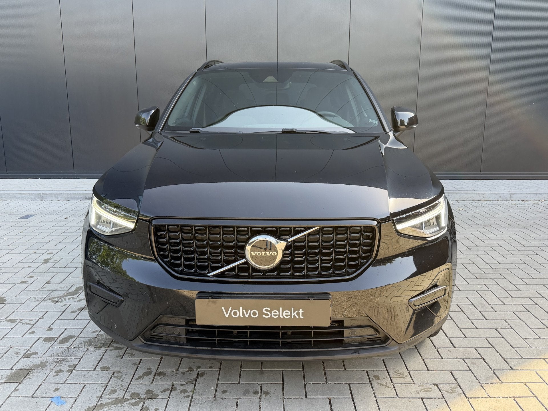 Volvo XC40 1.5 T4 Plug-in hybrid Plus Dark Panorama dak | Ge, Zwart, Zwart, Bedrijf, Hybride Elektrisch/Benzine