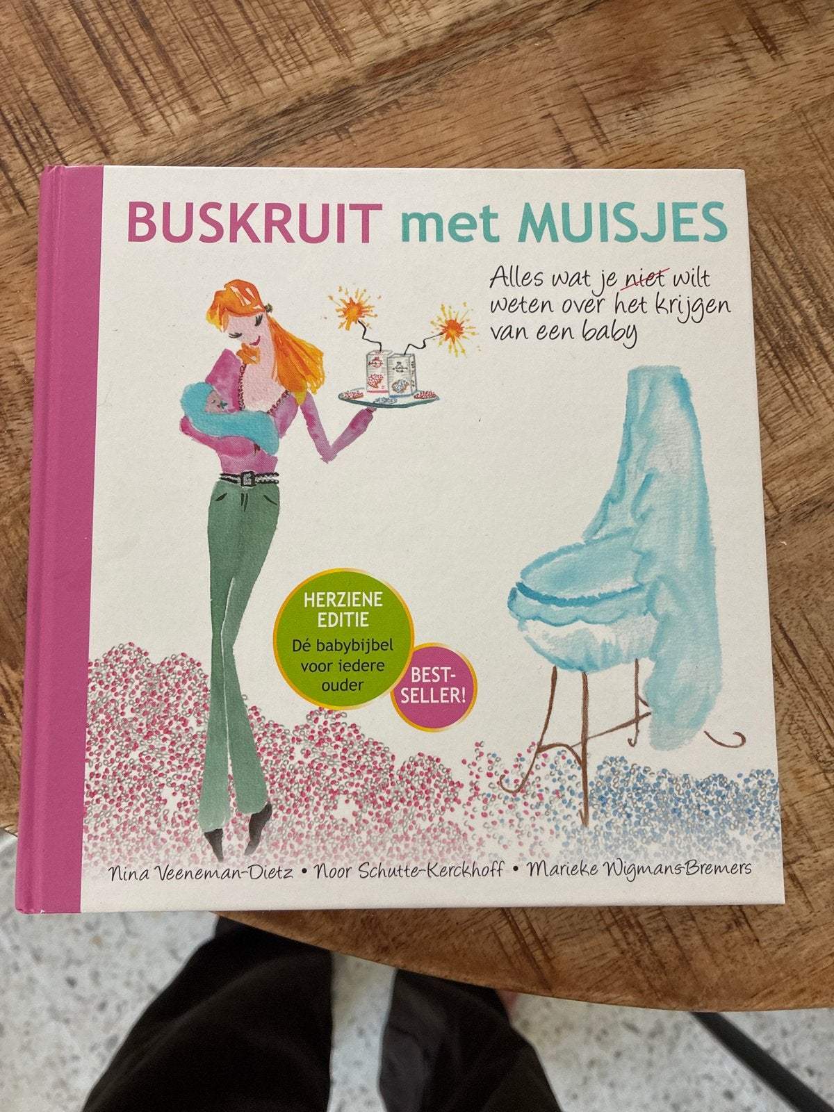 Boek Buskruit met Muisjes - Zo goed als nieuw, Ophalen of Verzenden, Zo goed als nieuw, Zwangerschap en Bevalling