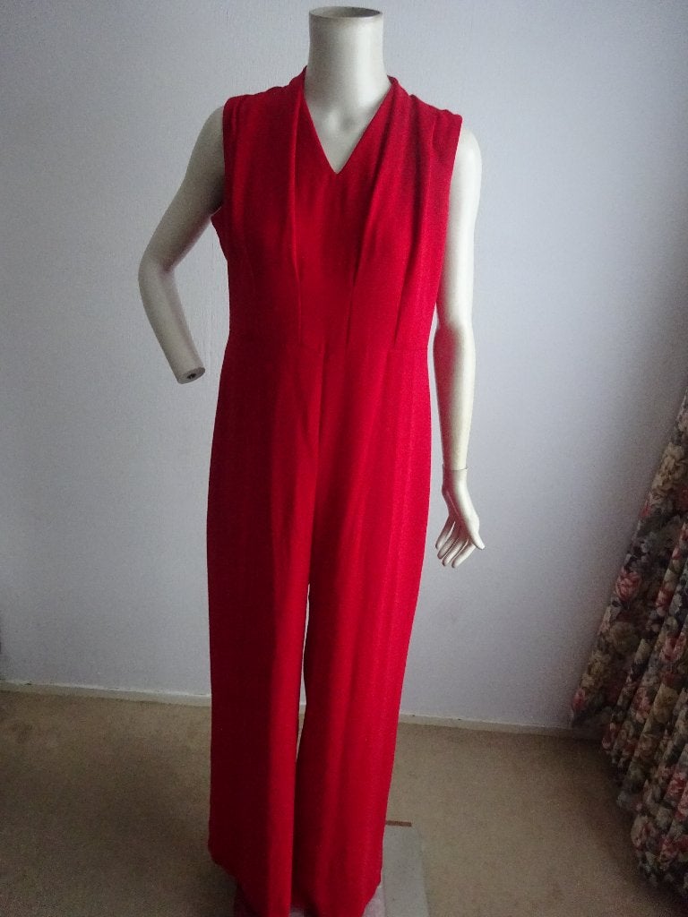 Jumpsuit mt 42, Kleding | Dames, Ophalen of Verzenden, Zo goed als nieuw, Maat 42/44 (L), Rood