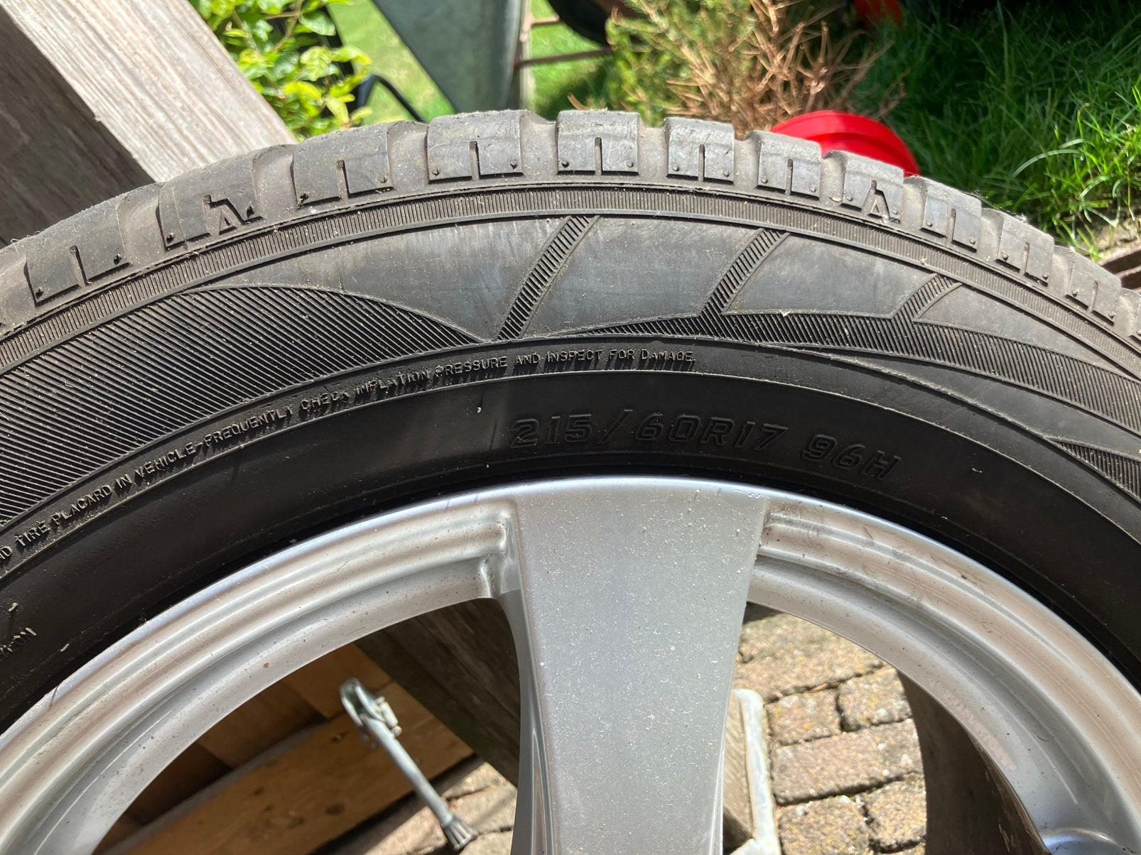 Winterbanden m&s 215-60-r17 alu velgen, Ophalen, Gebruikt