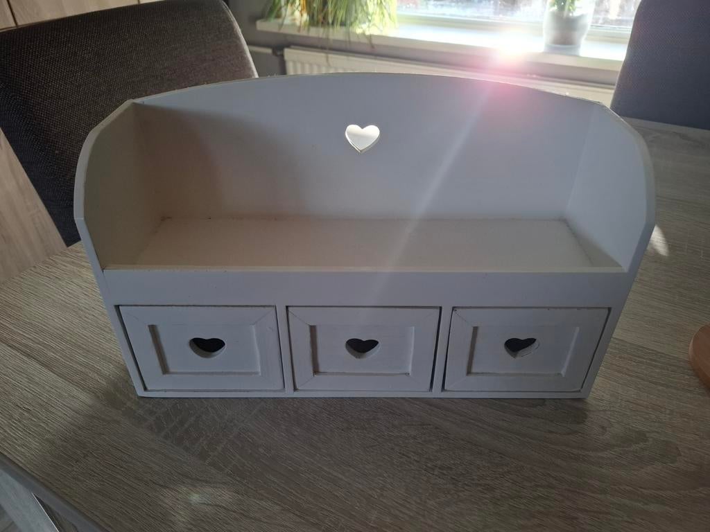 Decoratief houten kastje met hartjes, Ophalen of Verzenden, Gebruikt