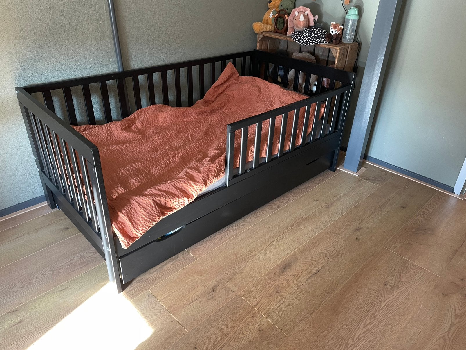 Petit Amelie peuterbed met lade l zwart, Gebruikt, 70 tot 85 cm, 140 tot 160 cm, Ophalen