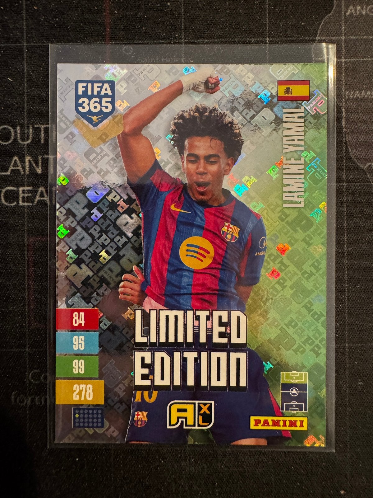 Panini FIFA 365 2027 Lamine Yamal Limited Edition Booster, Ophalen of Verzenden, Nieuw, Buitenlandse clubs, Spelerskaart