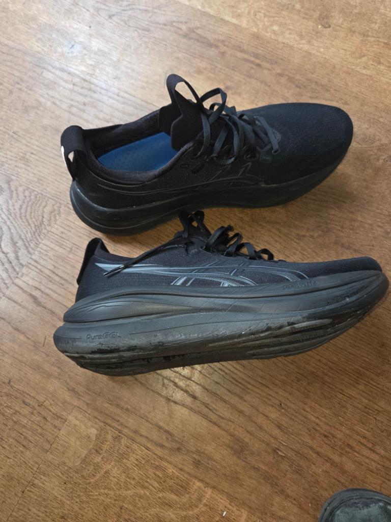 Asics Nimbus 28. Maat 46.5 US12, Sport en Fitness, Loopsport en Atletiek, Ophalen of Verzenden, Zo goed als nieuw, Hardloopschoenen