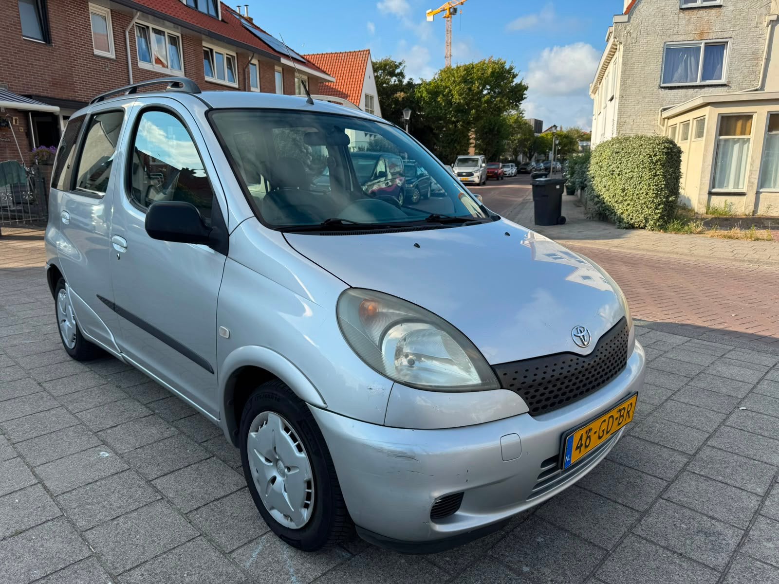 Toyota Yaris Verso 1.5 16V Vvti weinig km uniek mooi!!, Auto's, Voorwielaandrijving, 40 €/maand, 4 cilinders, 400 kg