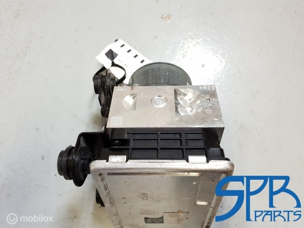 ABS-pomp 3Q0614517H PASSAT B8 ABS POMP HYDRAULIC UNIT, Audi, Gebruikt