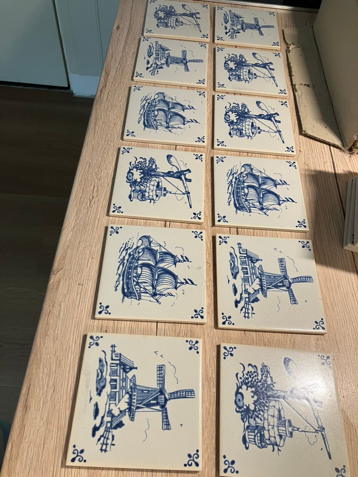 Oud hollandse mosa tegels, 12 stuks, Ophalen
