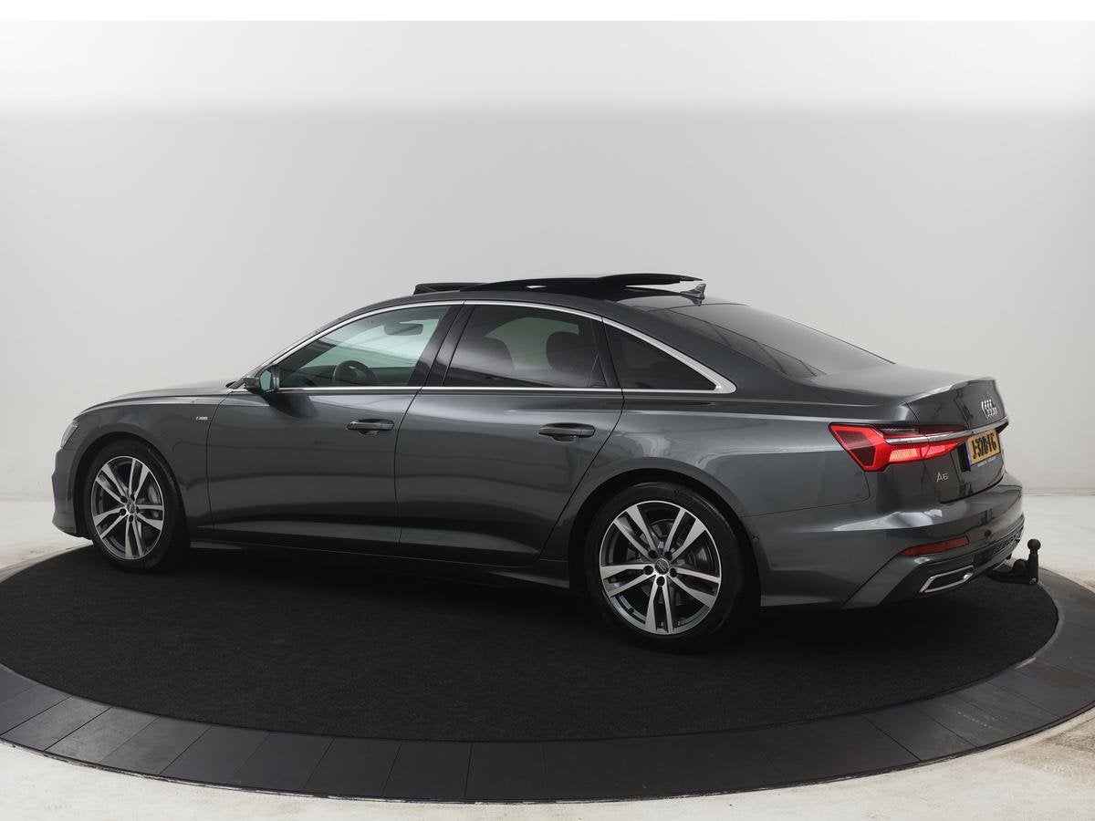 Audi A6 Limousine 45 TFSI S edition | Pano.Dak | Trekhaak |, Auto's, Gebruikt, 4 cilinders, Leder en Stof, Bedrijf