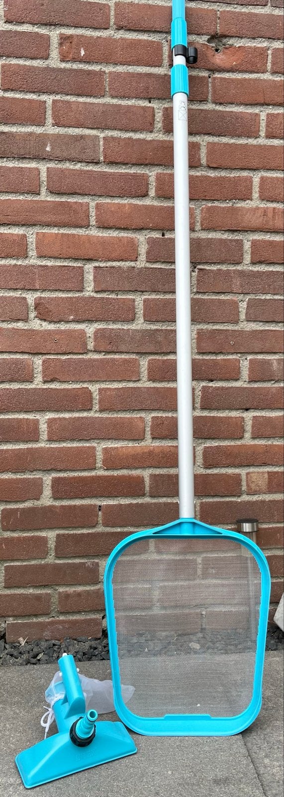 Zwembad: schepnet en stofzuiger, Ophalen, Zo goed als nieuw, Overige typen