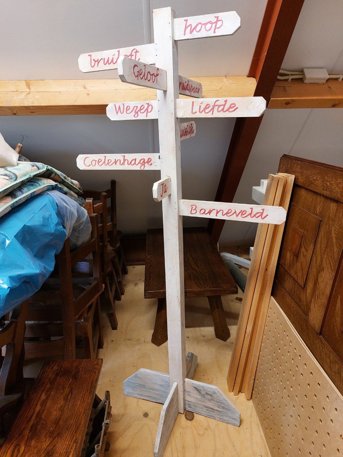 Decoratieve Wegwijzer, Ophalen, Zo goed als nieuw