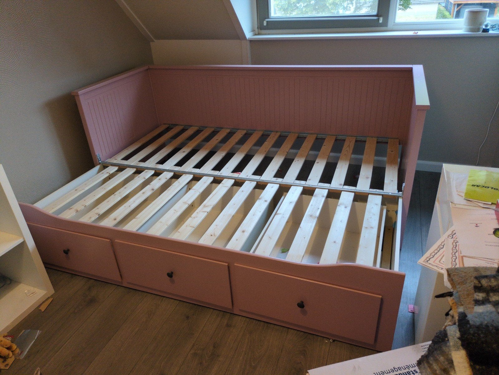 Roze uitschuifbaar bed - Ikea Hemnes, Ophalen, Kinderkamer, Functioneel, Ruimtebesparend, 80 cm, 200 cm